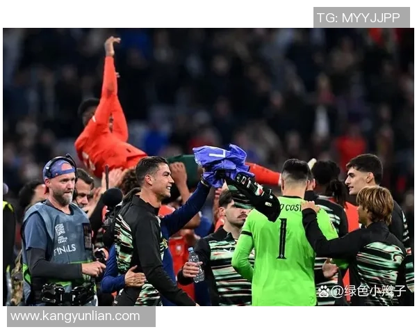 精彩回顾葡萄牙与西班牙上半场对决重播分析与亮点解读