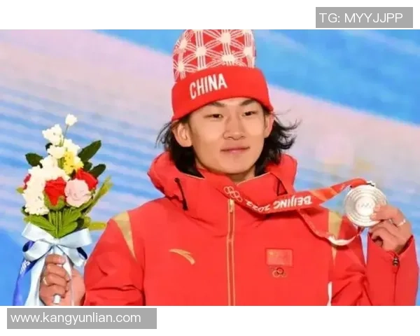 两个1980完美出现！世界杯云顶站：苏翊鸣赛季首秀轻松摘金